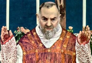 Padre Pio -estigmas-